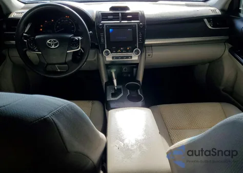 2012 Toyota Camry Base z USA, uszkodzony, nr VIN 4T1BF1FK1CU119562